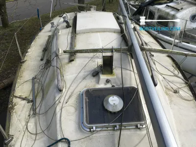 Polyester Sailboat Beneteau First 22 Photo 13