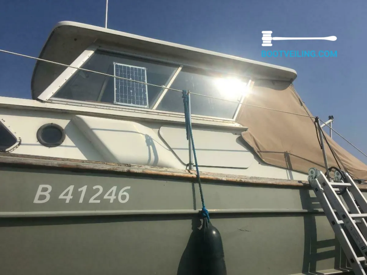 Polyester Motorboat Polyboat 900