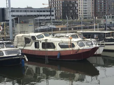 Grachtenboot Motorboot