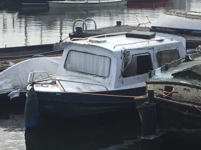 Grachtenboot Motorboot