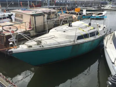 Sailboat Kajuitzeilboot