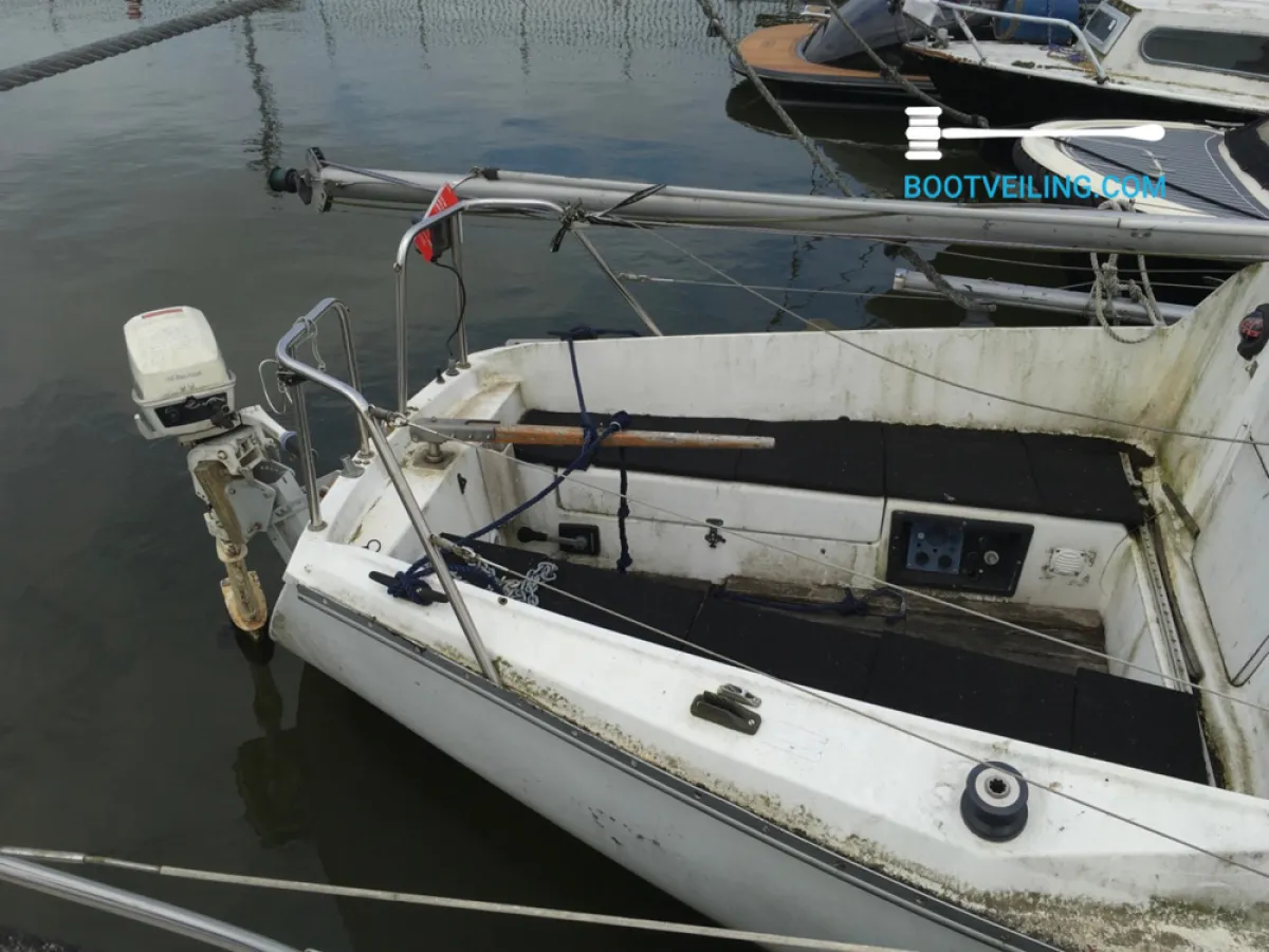 Polyester Budgetboat Sailboat Kajuitzeilboot