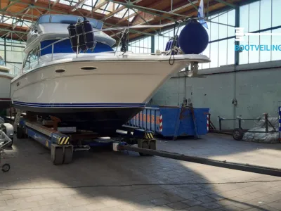 Polyester Speedboot Sea Ray 370 Foto 2