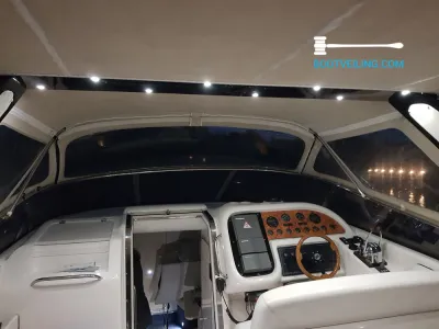 Polyester Motorboat Sunseeker San Remo 36 Photo 10