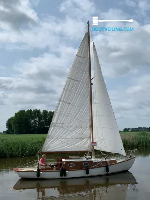 Steel Sailboat Sparkman & Stephens 27 Photo 2