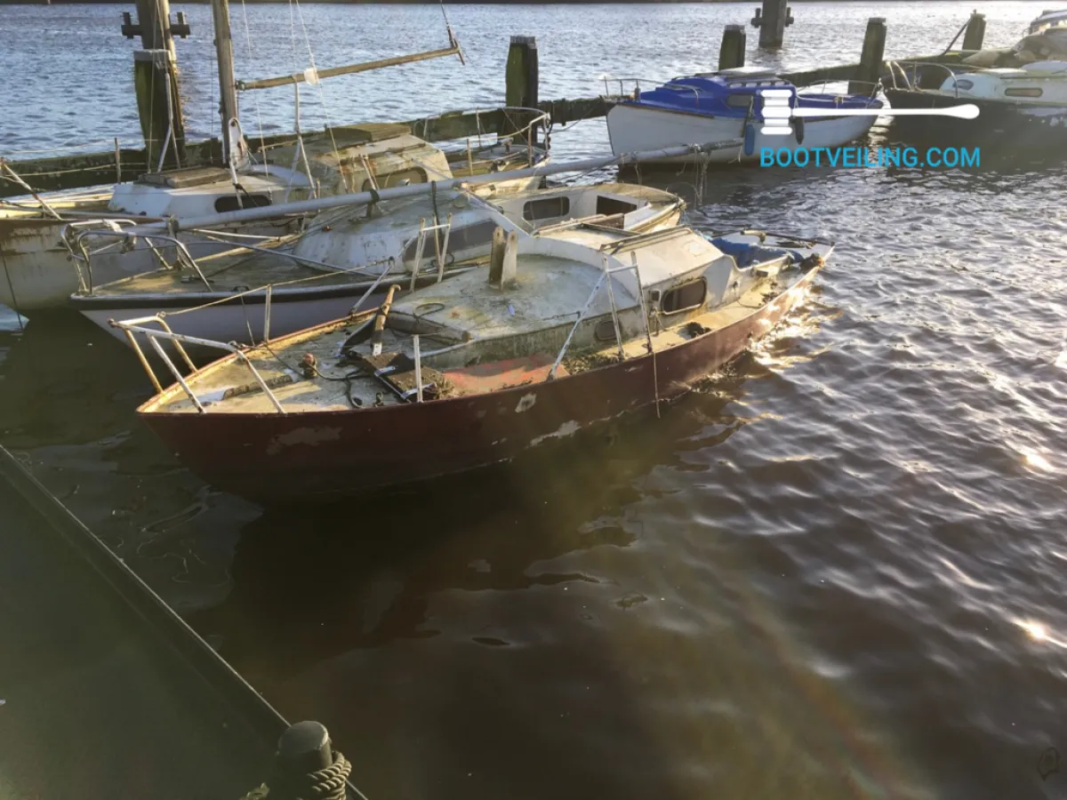 Steel Budgetboat Grachtenboot Zeilboot