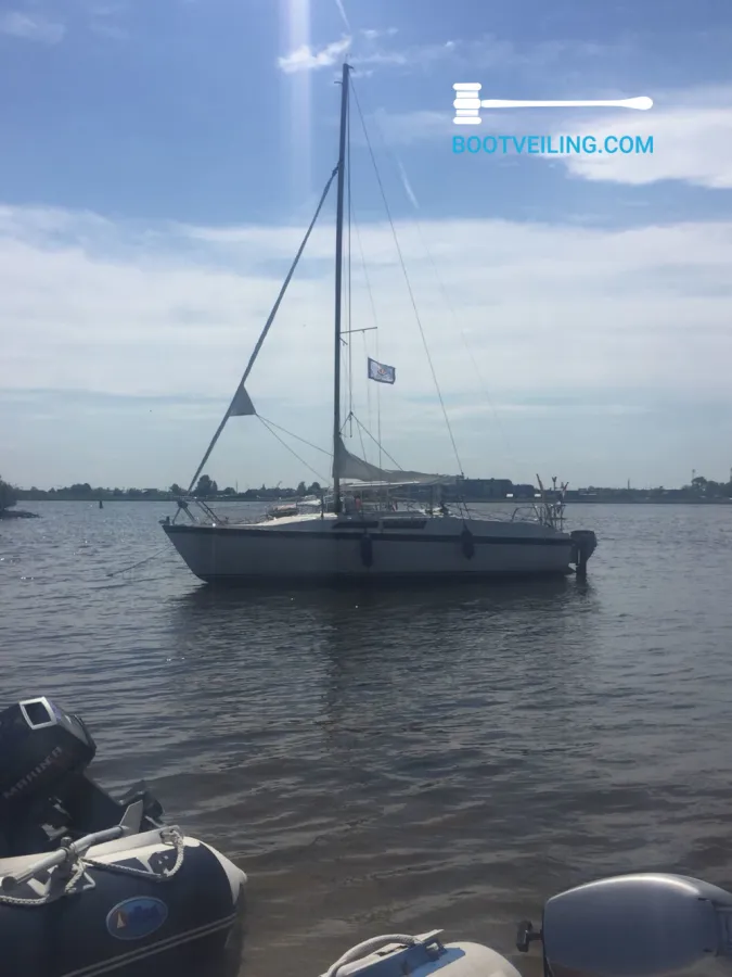 Polyester Sailboat MacGregor 26S