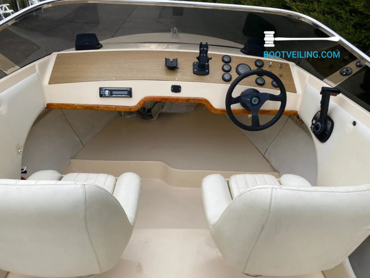 Polyester Speedboat Eugenio Molinari Soncor 21