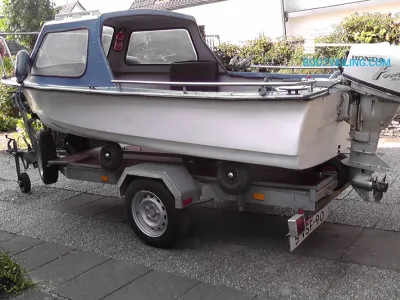 Polyester Motorboat Cabin boat Vissersboot Photo 3