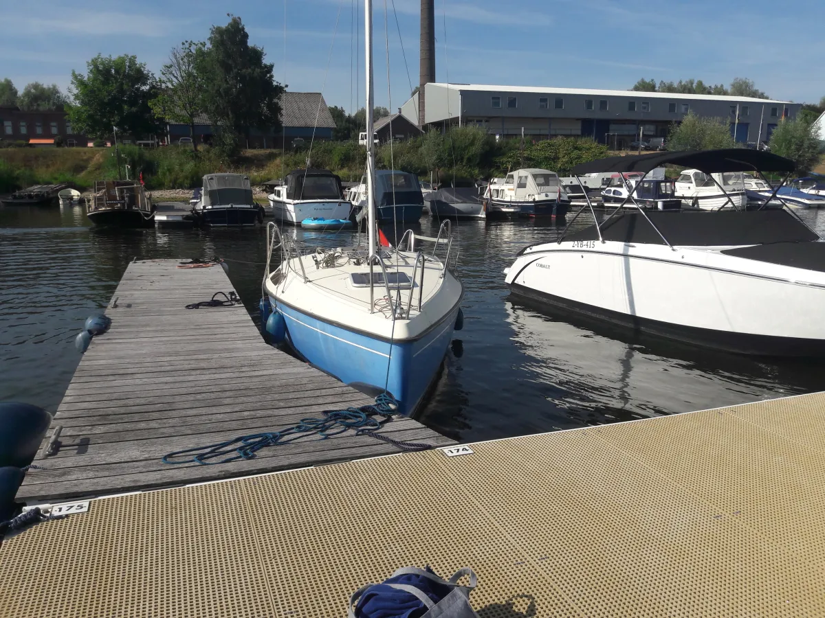 Polyester Sailboat Fox 22