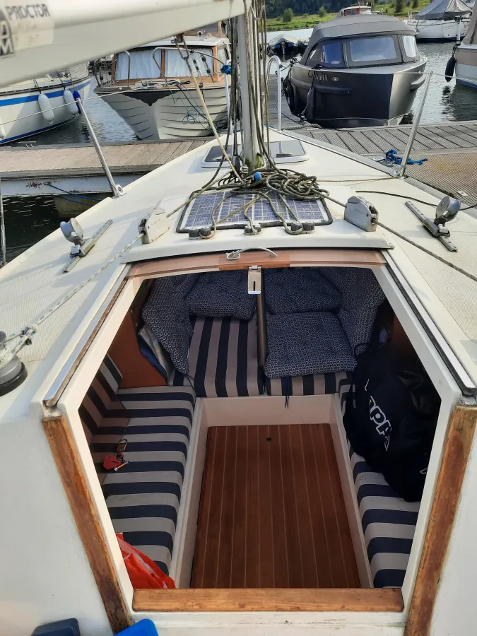 Polyester Sailboat Fox 22