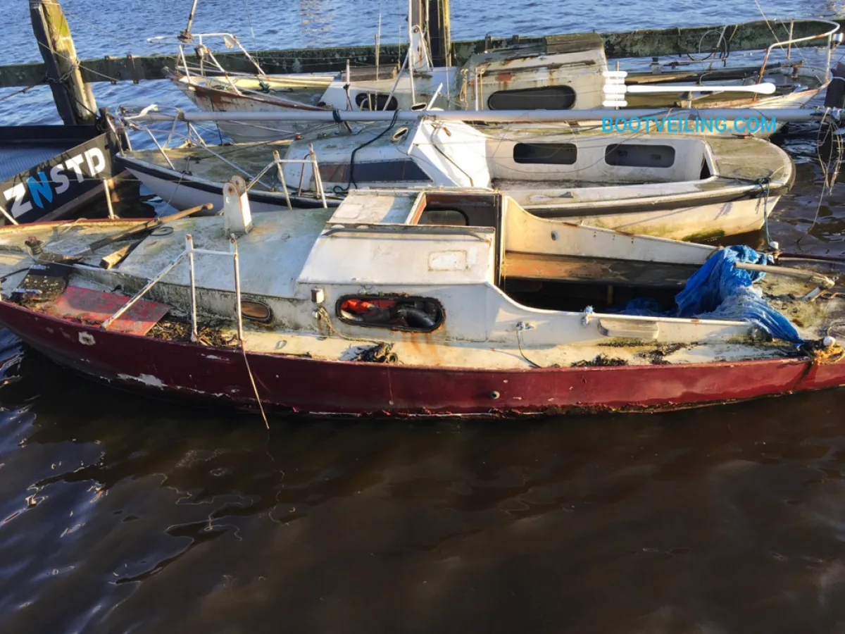 Steel Budgetboat Grachtenboot Zeilboot