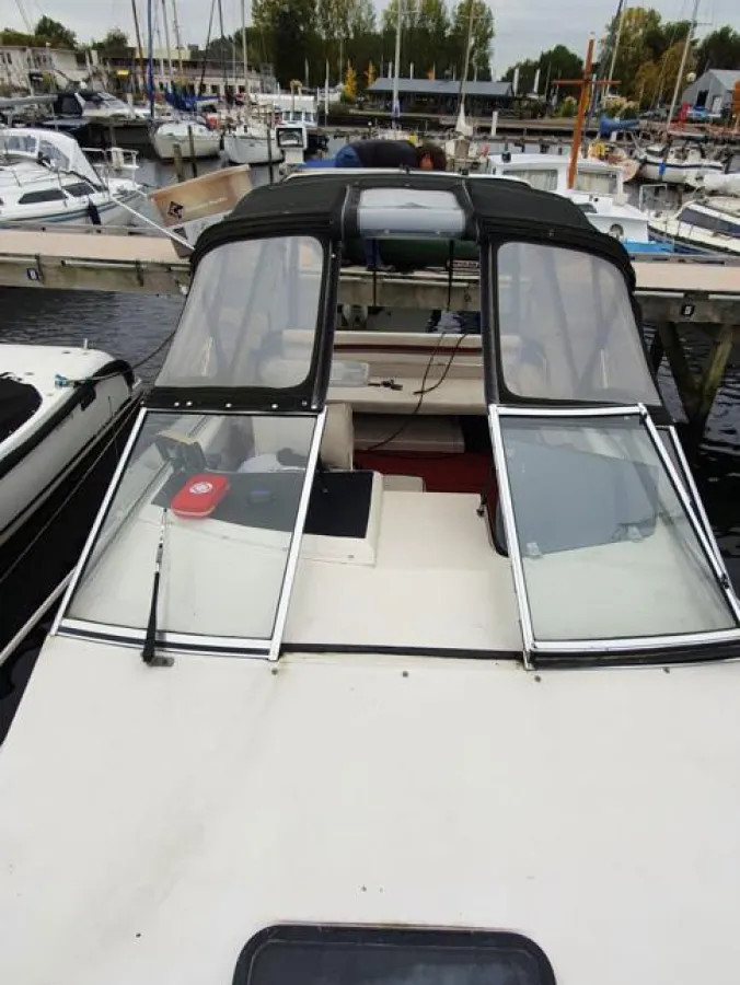 Polyester Motorboat Wellcraft Eclipse 253