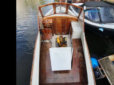 Polyester Motorboat Cabin boat 550 Photo 6