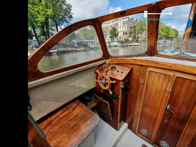 Polyester Motorboat Cabin boat 550 Photo 9