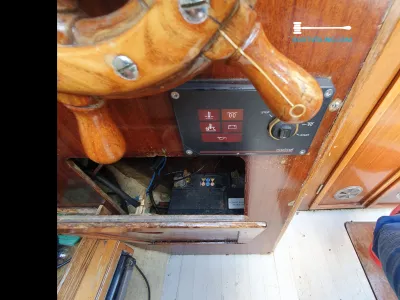 Polyester Motorboat Cabin boat 550 Photo 12