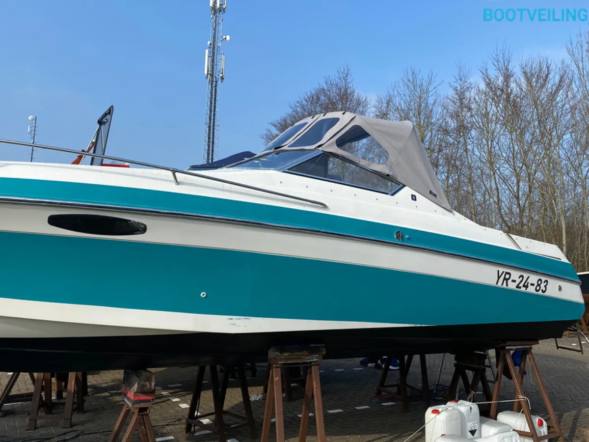 Polyester Speedboat Wellcraft Eclipse 24