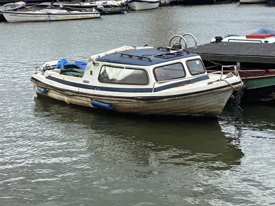 Polyester Budgetboat Cabin boat 500 Photo 2