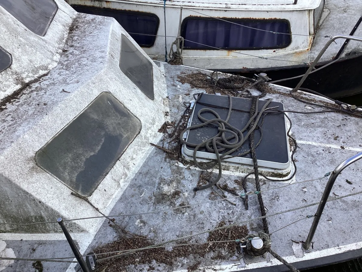 Polyester Budgetboat Cabin boat 750