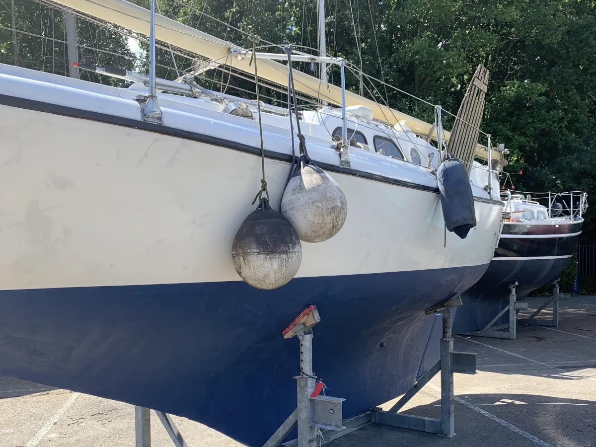 Polyester Sailboat Fisksätra Storfrida 760