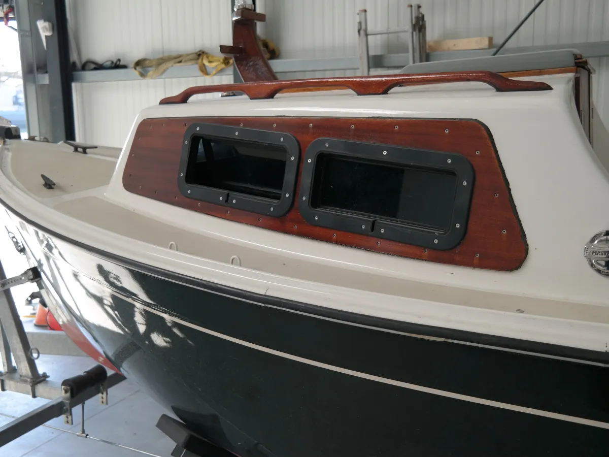 Polyester Sloop Beneteau 493