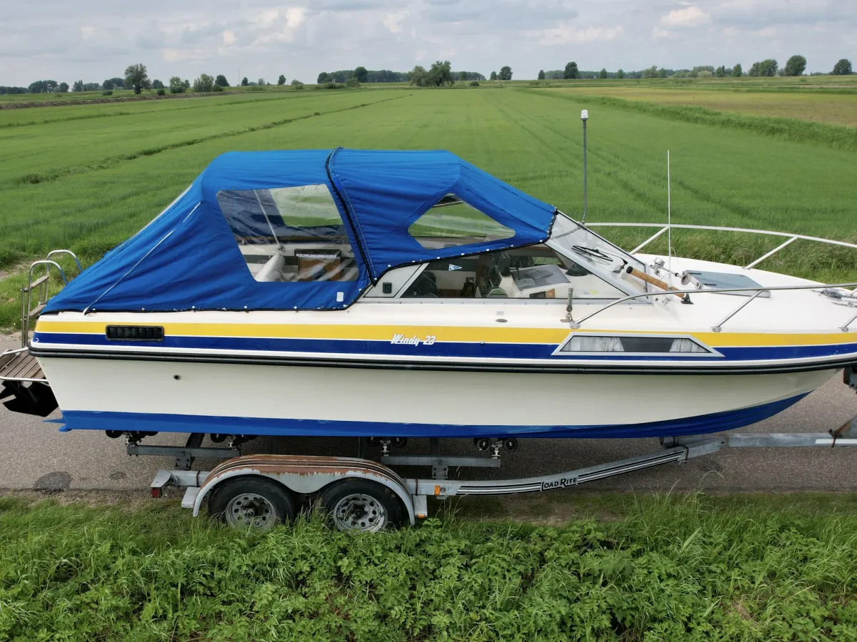 Polyester Speedboat Windy 23FC