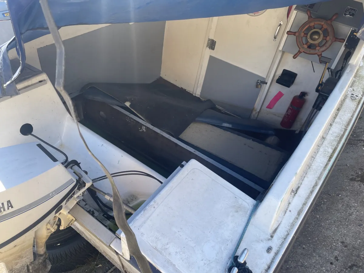 Polyester Budgetboat Cabin boat 500