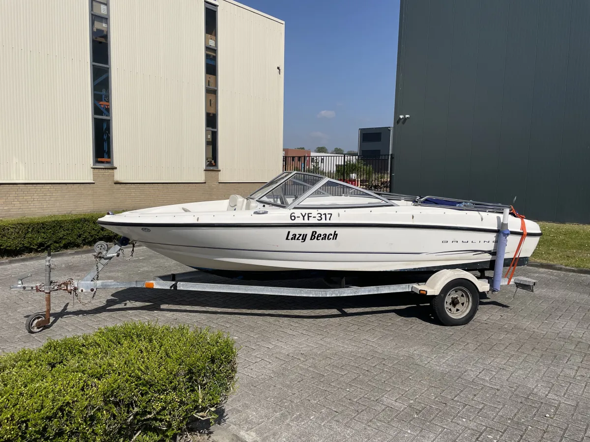 Polyester Speedboat Bayliner 175 Bowrider