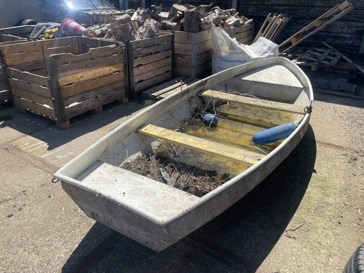 Steel Budgetboat Beenhakker Vlet