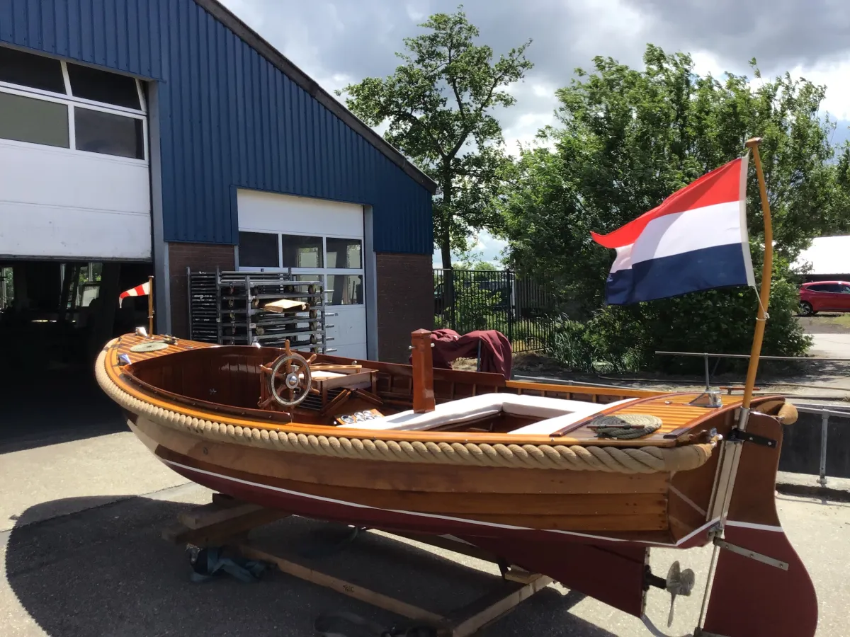 Bois Barque Sloop Vlet 520