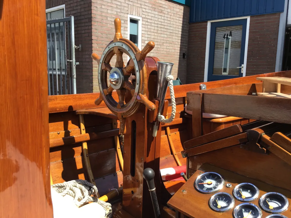 Bois Barque Sloop Vlet 520