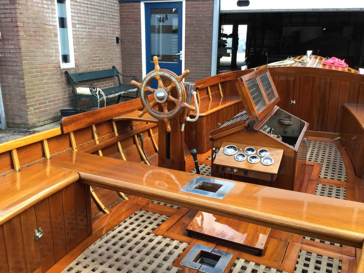 Bois Barque Sloop Vlet 520