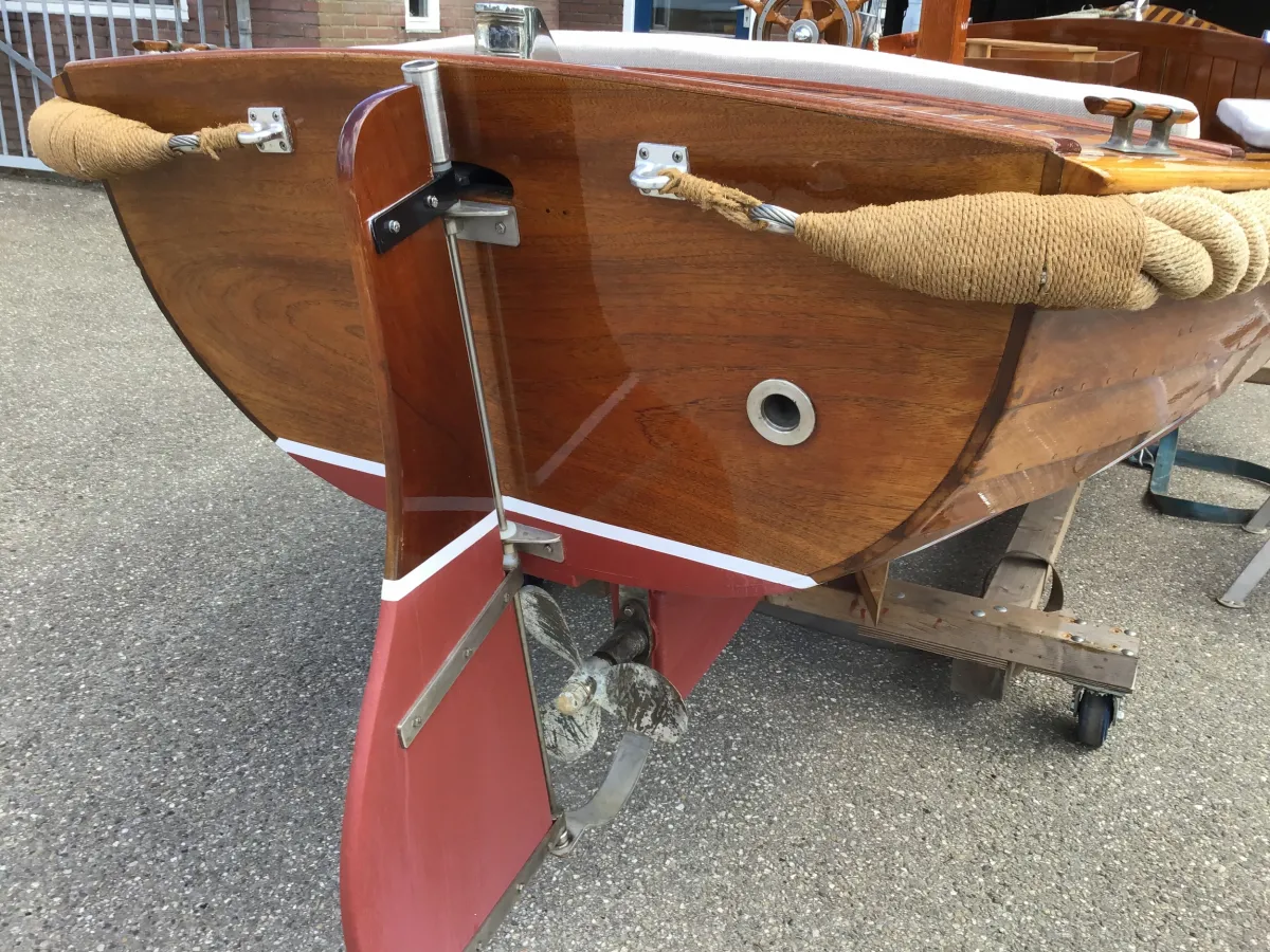 Bois Barque Sloop Vlet 520