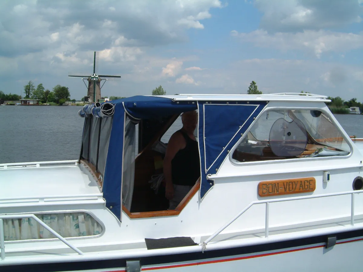 Steel Motorboat Valkkruiser 1000