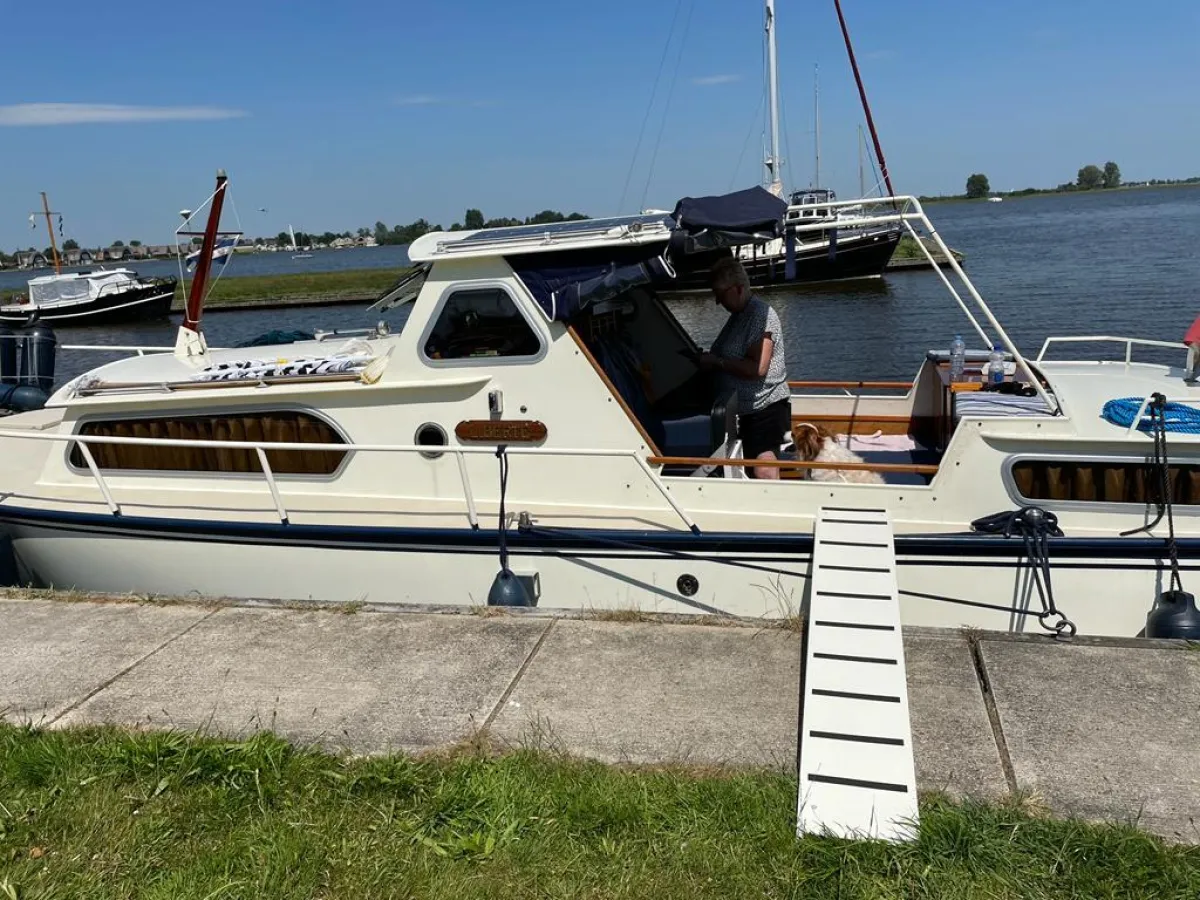 Steel Motorboat Curtevenne 830 OK/AK