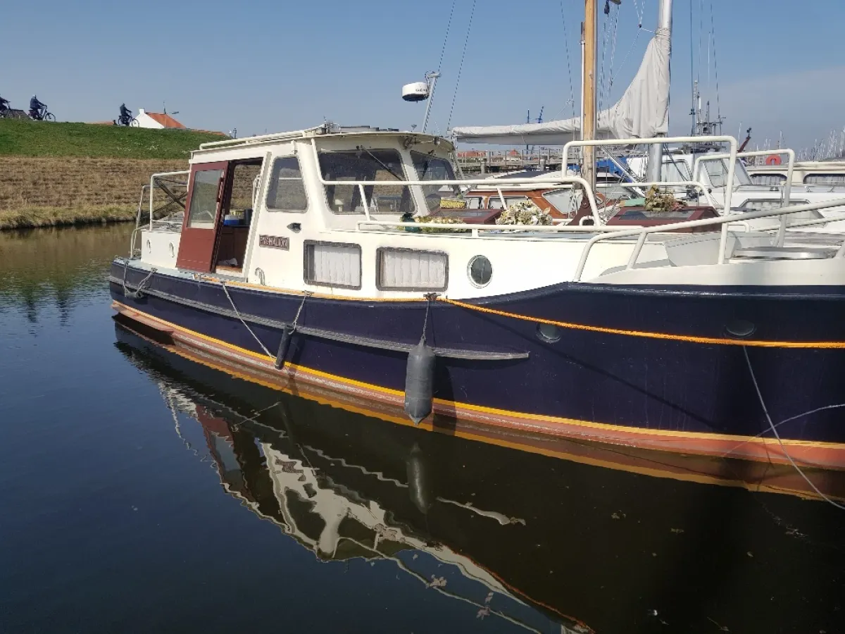 Steel Motorboat Cruiser 1000