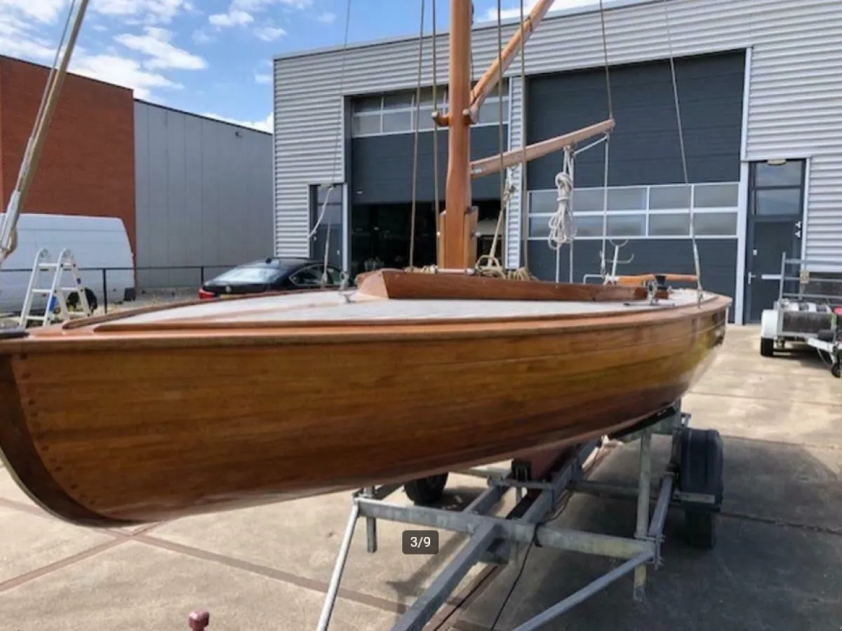 Wood Open zeilboot BM 16 Kwadraat BM