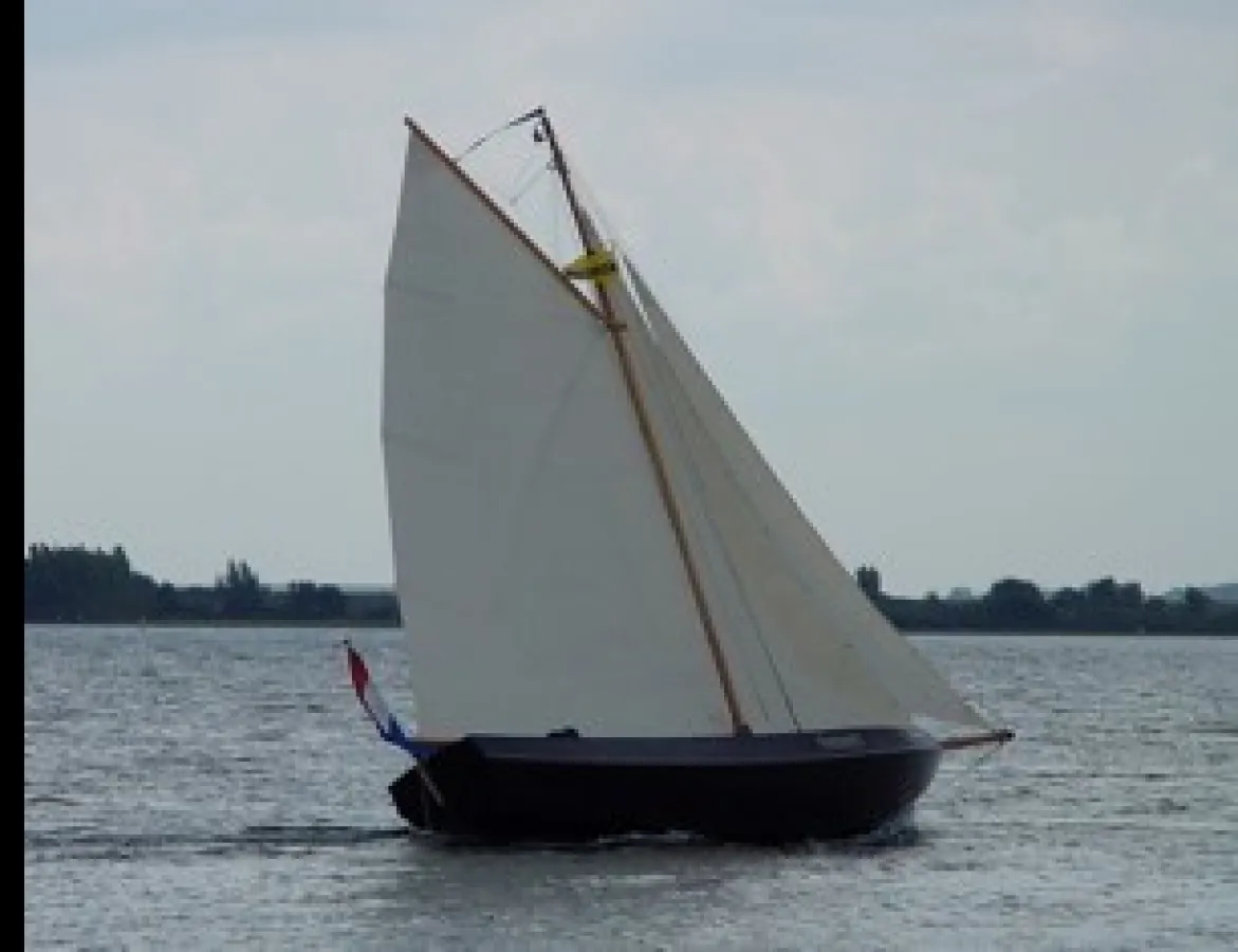 Steel Sailboat Lelievlet 725