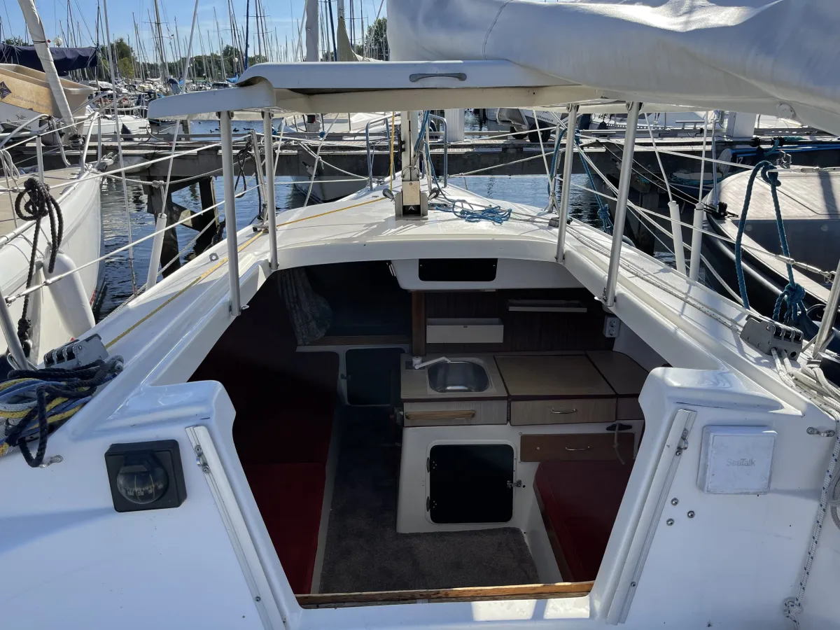 Polyester Sailboat MacGregor 26S