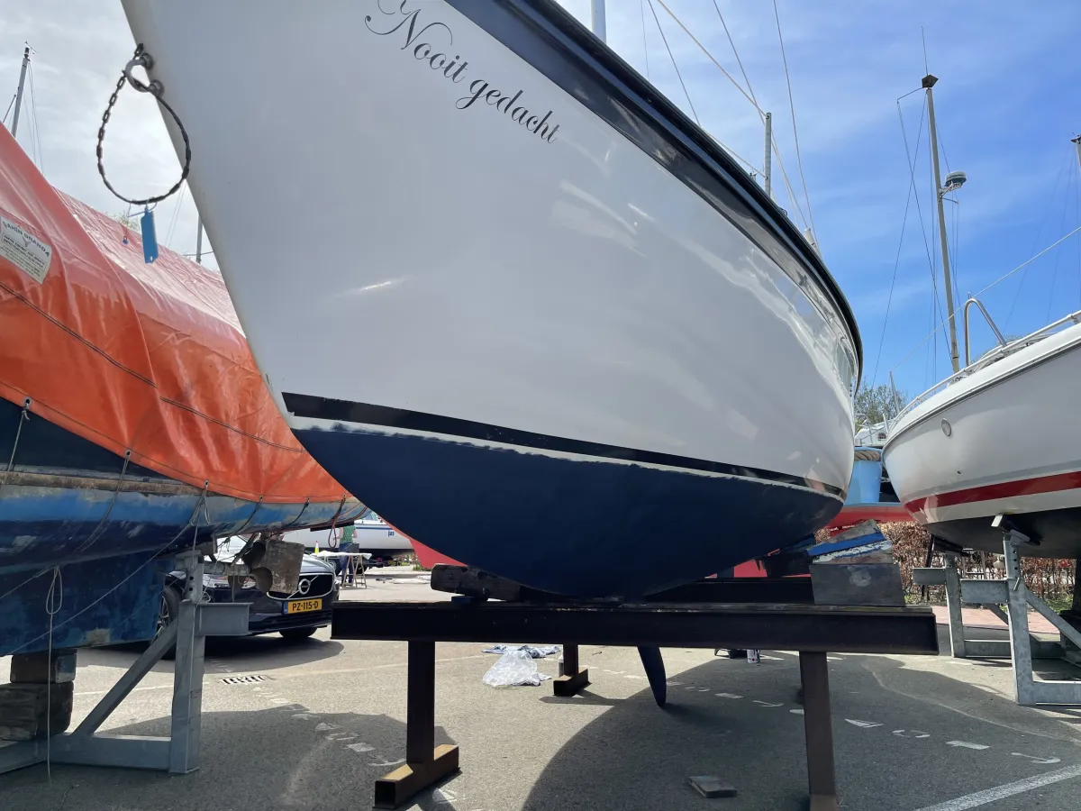 Polyester Sailboat MacGregor 26S