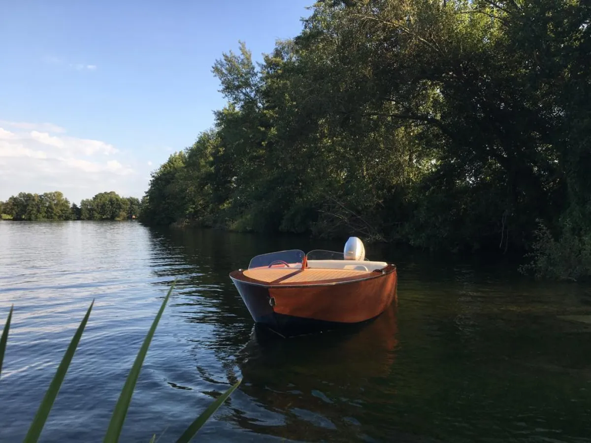 Wood Speedboat Malahini Runabout