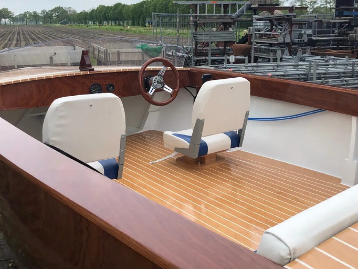 Wood Speedboat Malahini Runabout