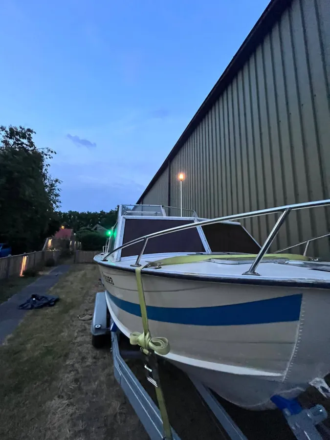 Aluminium Speedboat Starcraft Chieftain 21