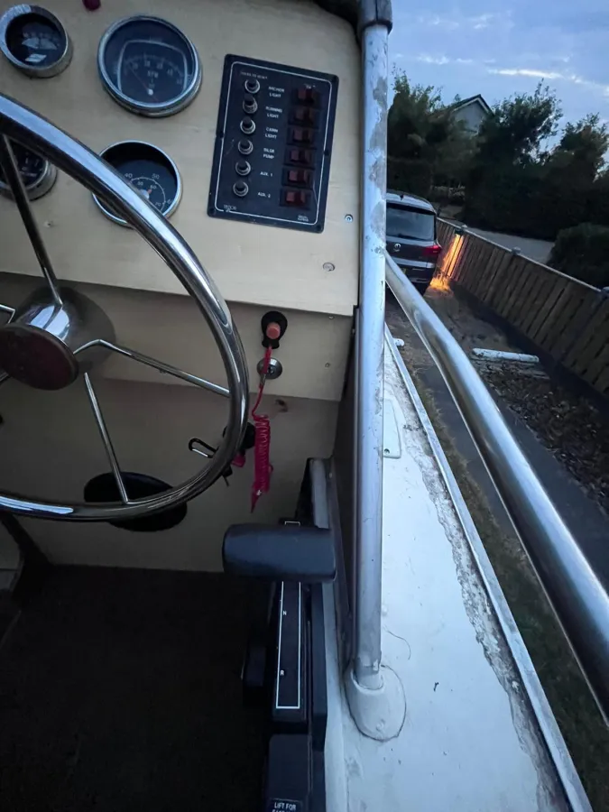 Aluminium Speedboat Starcraft Chieftain 21