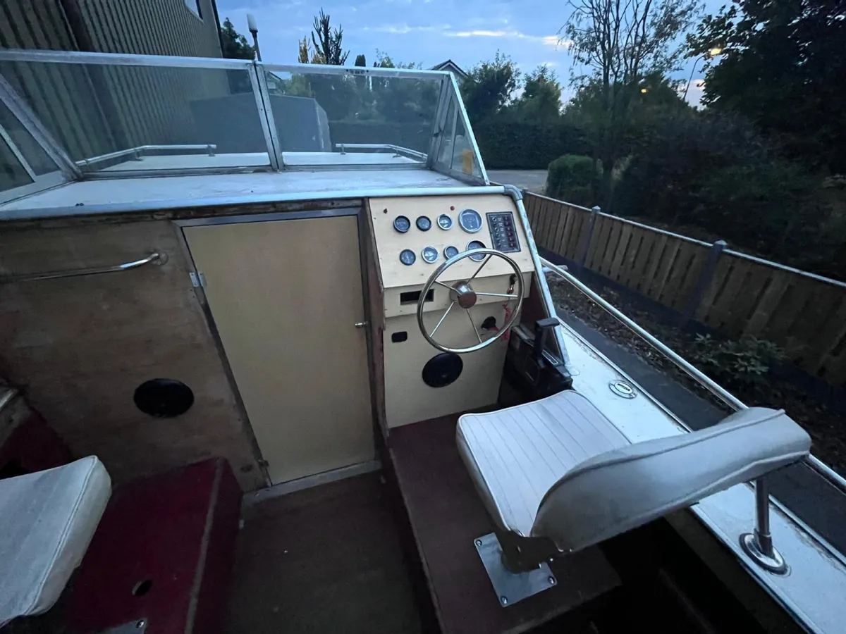 Aluminium Speedboat Starcraft Chieftain 21