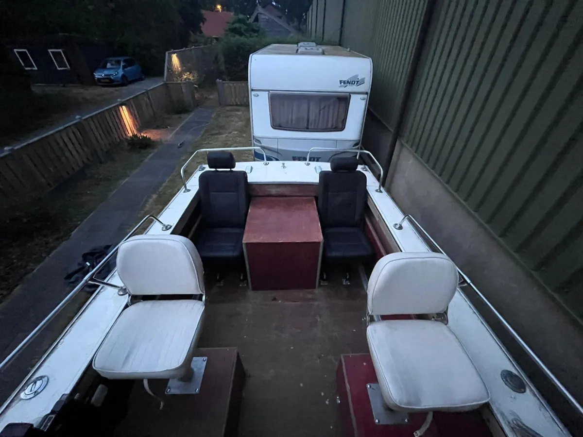 Aluminium Speedboat Starcraft Chieftain 21