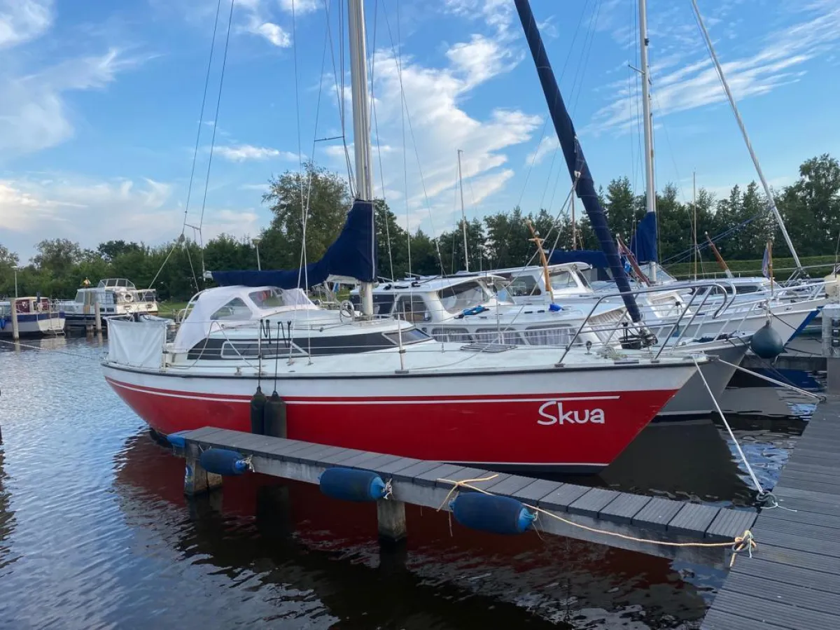 Polyester Sailboat Van de Stadt Prospect 900