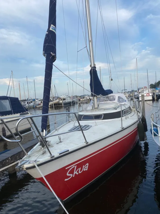 Polyester Sailboat Van de Stadt Prospect 900