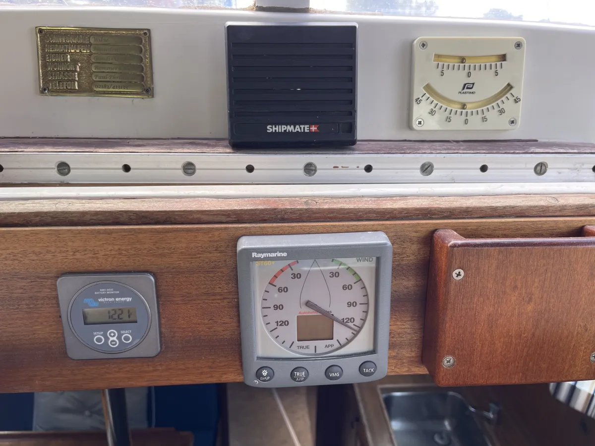 Polyester Sailboat Compass 31 Ketch