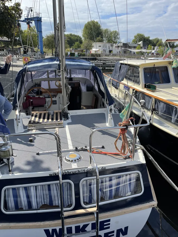 Polyester Sailboat Compass 31 Ketch